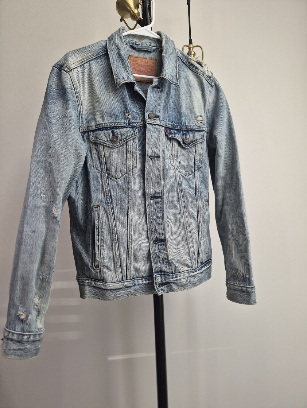 Vintage Style Levi's Denim Jacket Distressed Light Wash Men's Size M